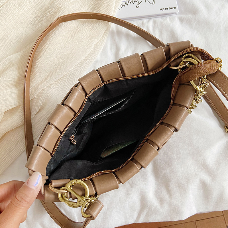 Túi xách dây xích thời trang hè 2020 cho nữ