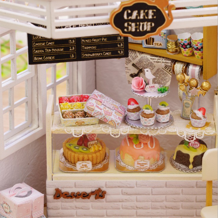 Mô hình nhà DIY Doll House Cake Diary Nhật Ký Bánh kèm Mica che bụi, Bộ dụng cụ và Keo dán