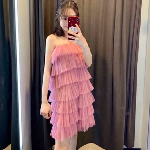 Váy tầng hồng