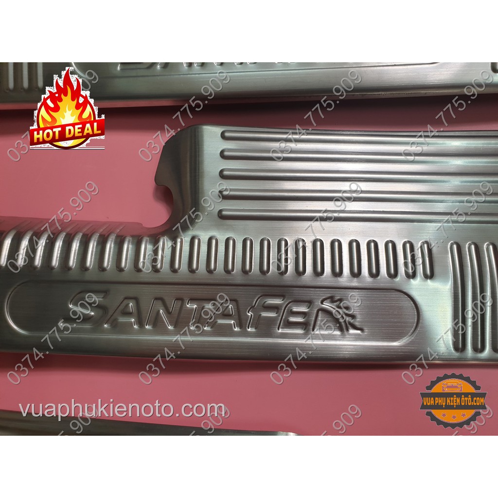 (TẶNG THÊM 2 cuộn băng keo 3M) Ốp bậc cửa Huyndai Santafe 2016- 2020- Bộ 8 miếng inox trong ngoài