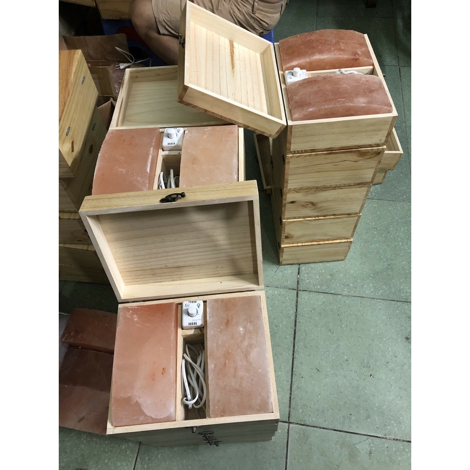 Hộp muối xông chân himalaya, nguyên hộp kèm đầy đủ phụ kiện, đá loại 2 viên cong 20cm*10cm*5cm, hộp gỗ thông.