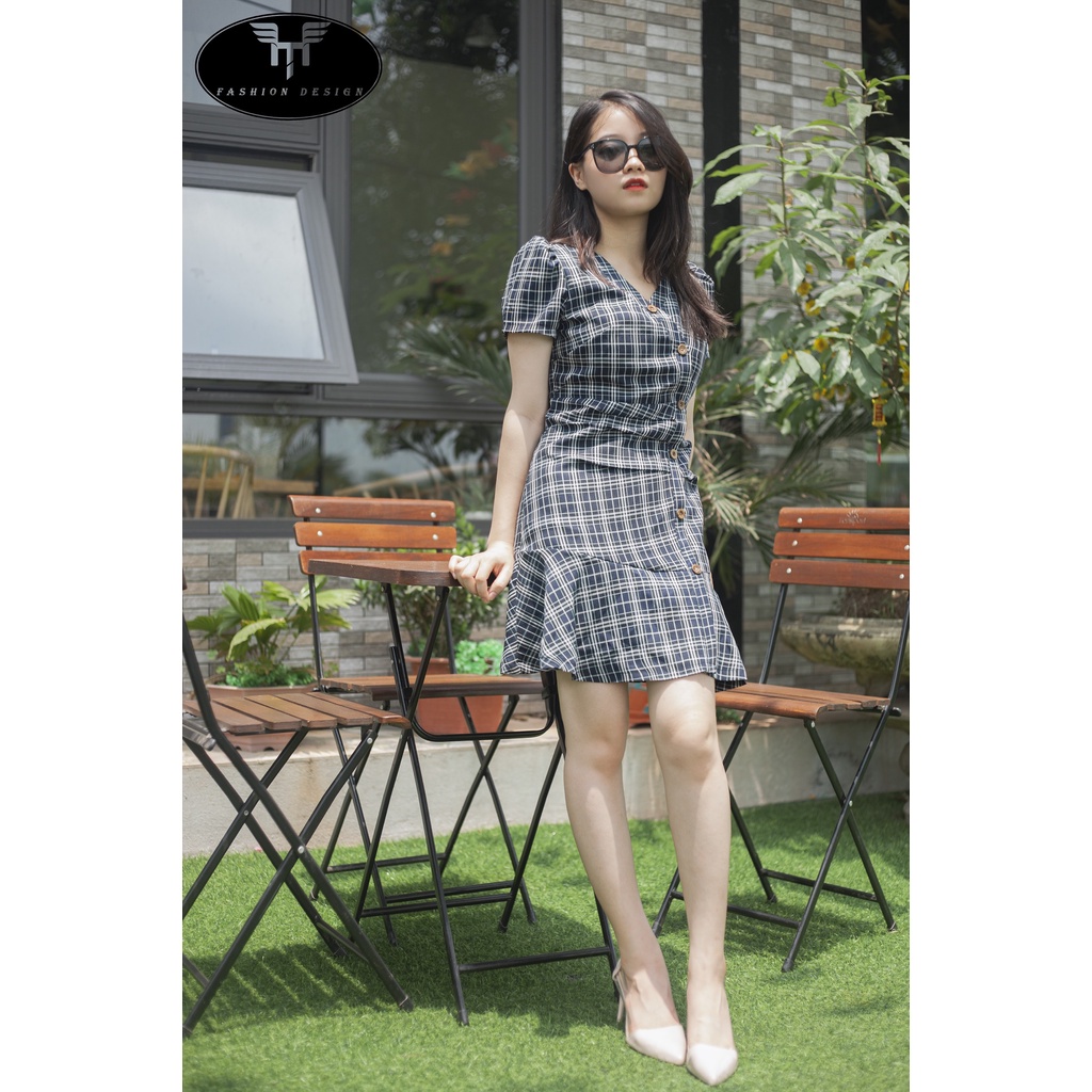 Đầm váy kẻ - váy trơn đuôi cá xếp li eo che khuyết điểm bụng phối cúc gỗ lệch tay bồng nhẹ trẻ trung TV05-HTDesign | BigBuy360 - bigbuy360.vn