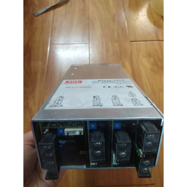 Nguồn Meanwell 5 SLOT : 5V-10A  12V-4.2A 27V-5.8A 24V-12.5A . Chỉnh vol độc lập từng kênh. Hàng cũ tháo máy