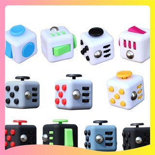 [Hot] Fidget Cube - Dụng cụ kì diệu giúp tập trung công việc