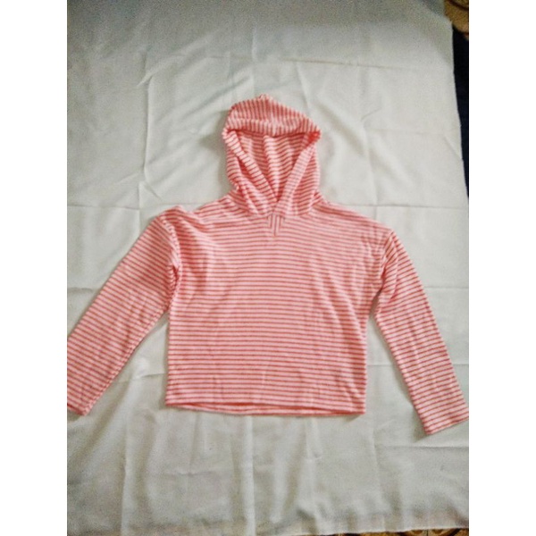 Áo len chất ấm Love grap