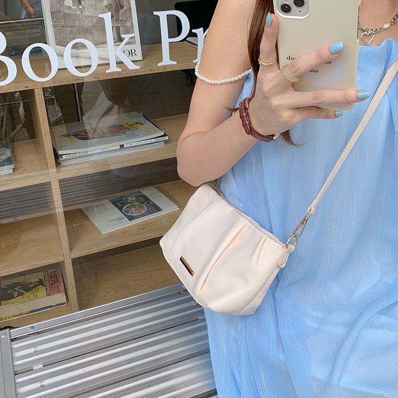 Túi đeo chéo IELGY hình vuông nhỏ phối dây xích phong cách cổ điển thời trang cho nữ