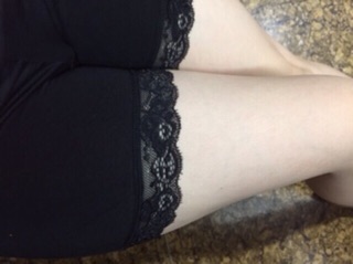 Quần mặc trong váy cotton