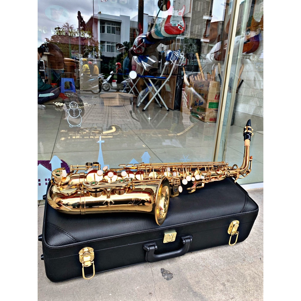 Kèn saxophone alto Selmer mã SA700 2 màu vàng