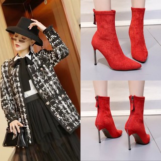 Giày boot nữ cổ lửng da lộn màu đỏ đô GBMN-01B4