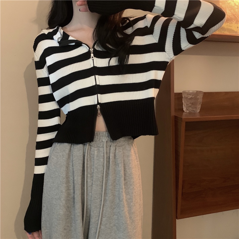 Áo khoác Cardigan tay dài hoạ tiết kẻ sọc phối khoá kéo cho phái nữ