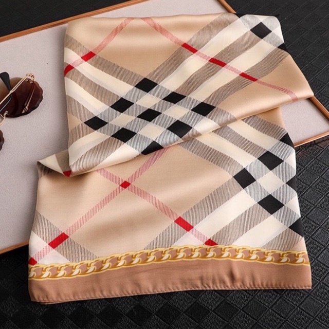 Khăn choàng lụa vuông kẻ caro và in hoa văn dây xích size 90x90cm - Maben