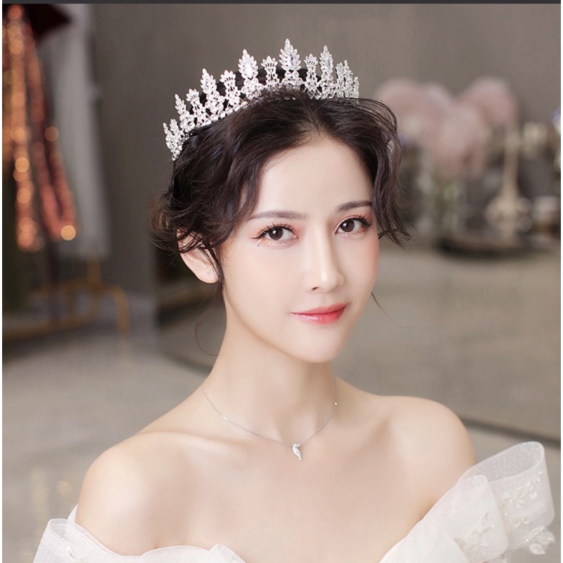 vương miện cô dâu