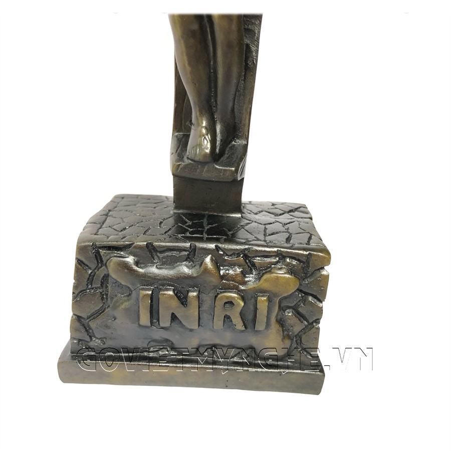 [Cây thánh giá] Tượng đá trang trí cây thánh giá hình chúa Jesus với chữ INRI - Chiều cao 21cm - Màu nâu đen