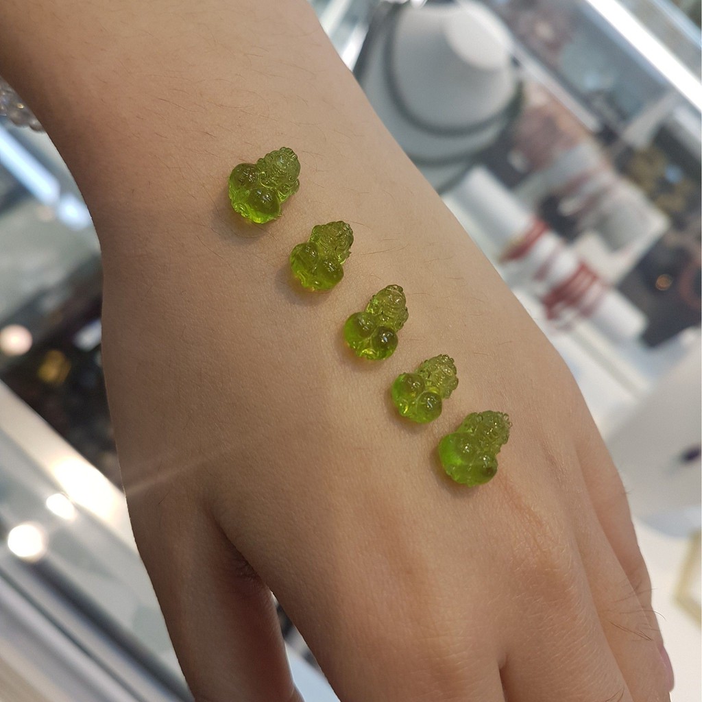 Tỳ Hưu màu xanh lá mini, Tỳ Hưu đá Peridot size nhẫn - Vượng Tài Gems