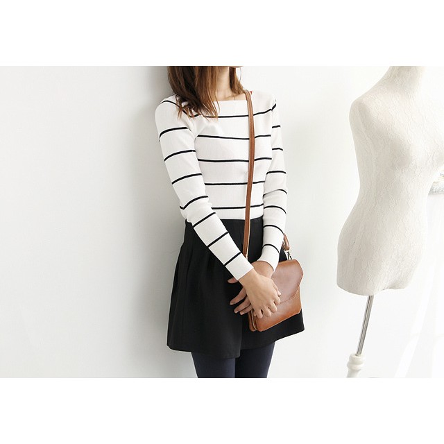 Áo len nữ xinh xắn họa tiết kẻ sọc