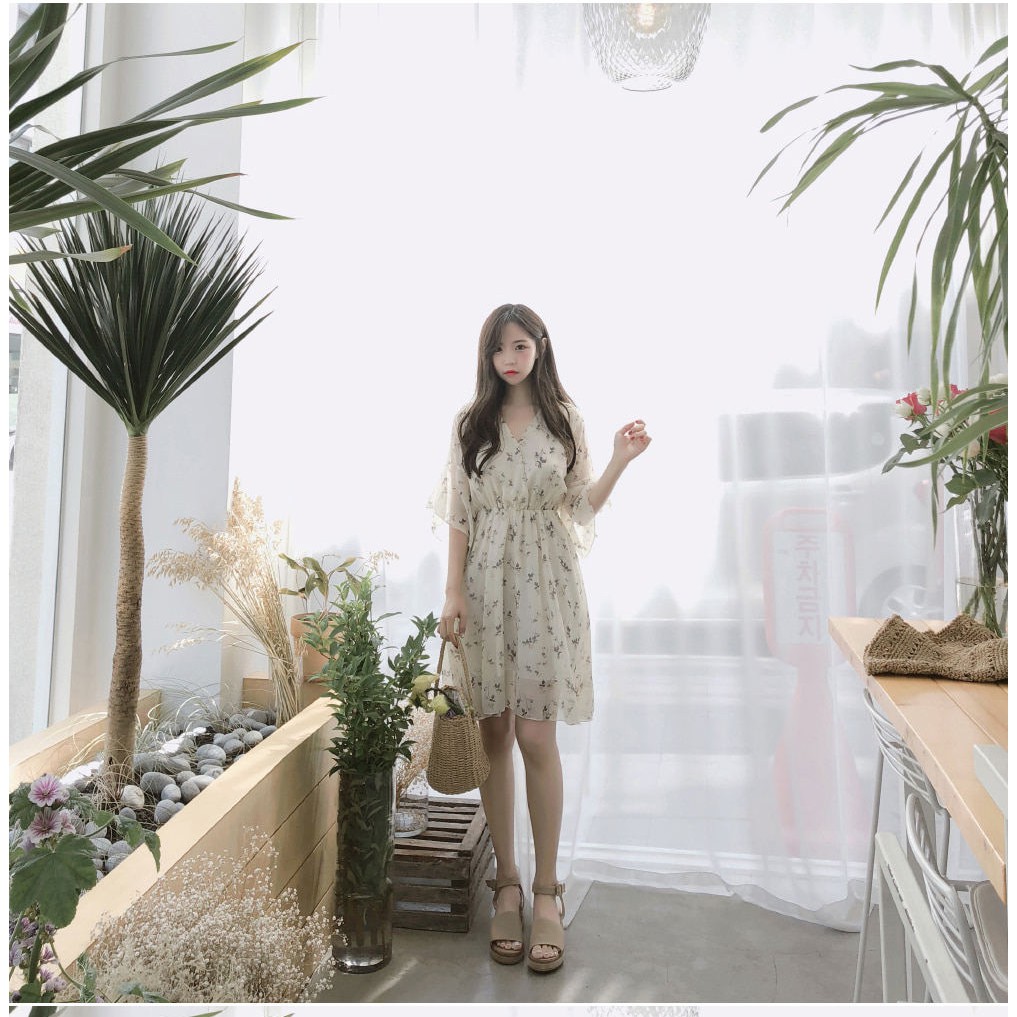 Đen, L + Trắng, M (sẵn) | Đầm hoa dáng xòe thắt eo cổ V R4905 | BigBuy360 - bigbuy360.vn