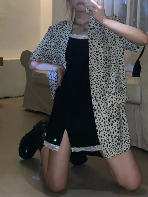 [Sẵn blazer] Set blazer mỏng tay ngắn + váy 2 dây xẻ phối ren | BigBuy360 - bigbuy360.vn