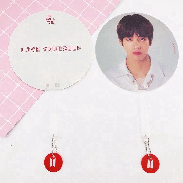 Quạt cầm tay in hình nhóm nhạc BTS