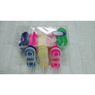 1 chiếc bàn chải giặt đồ cao cấp
