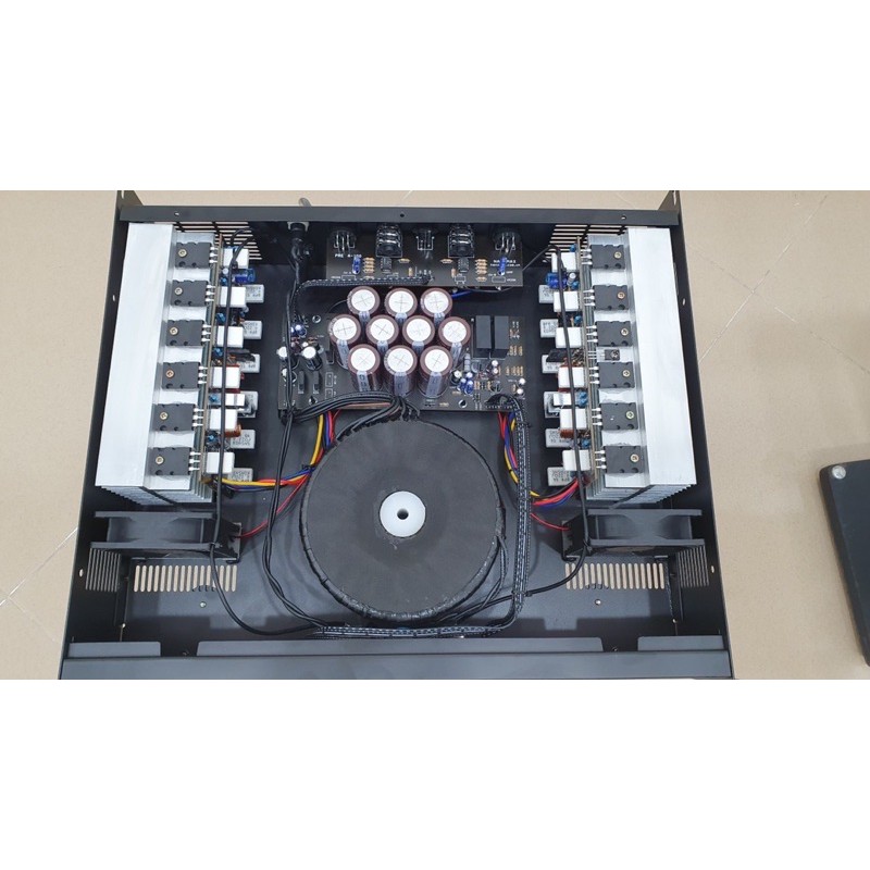 Main Nanomax A-100, công suất 2600w, 2 kênh