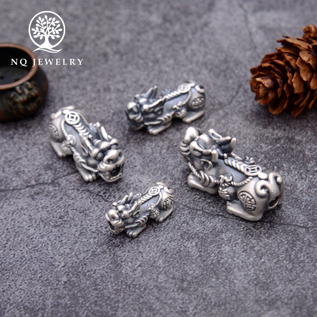 Charm bạc tỳ hưu xỏ ngang - NQ Jewelry