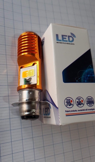 ĐÈN PHA LED CHÂN M5 HAI MÀU VÀNG TRẮNG