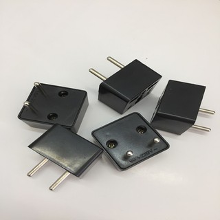 PHÍCH CẮM ĐA NĂNG LIOA- CHÂN CẮM PHI 40