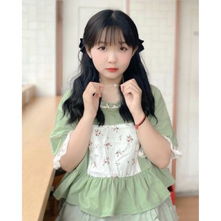Áo thun phối ren