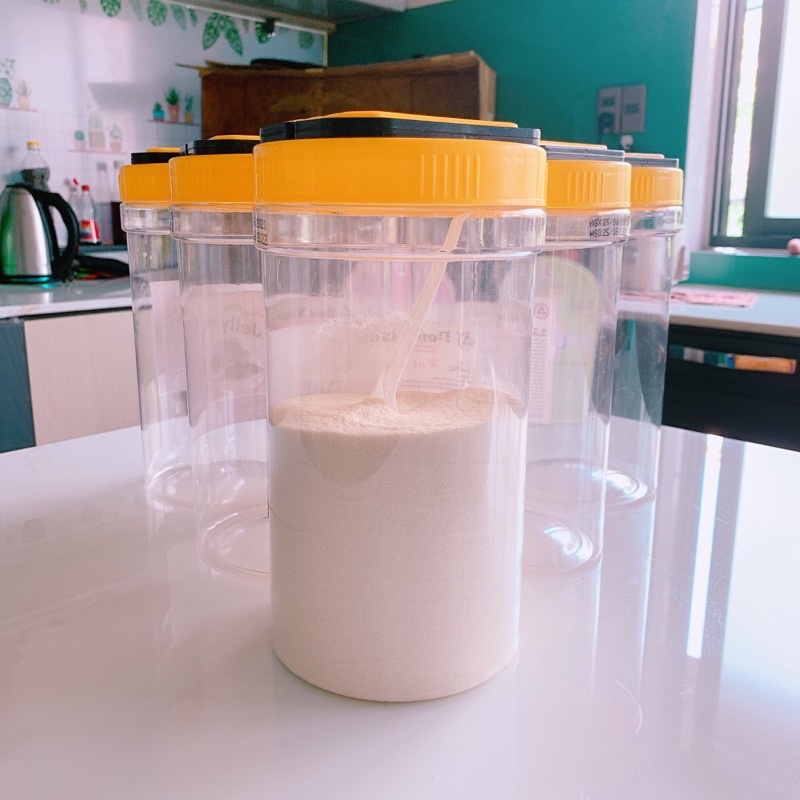 Hộp nhựa tròn có quai xách tiện dụng, dung tích 2,5kg⚡️