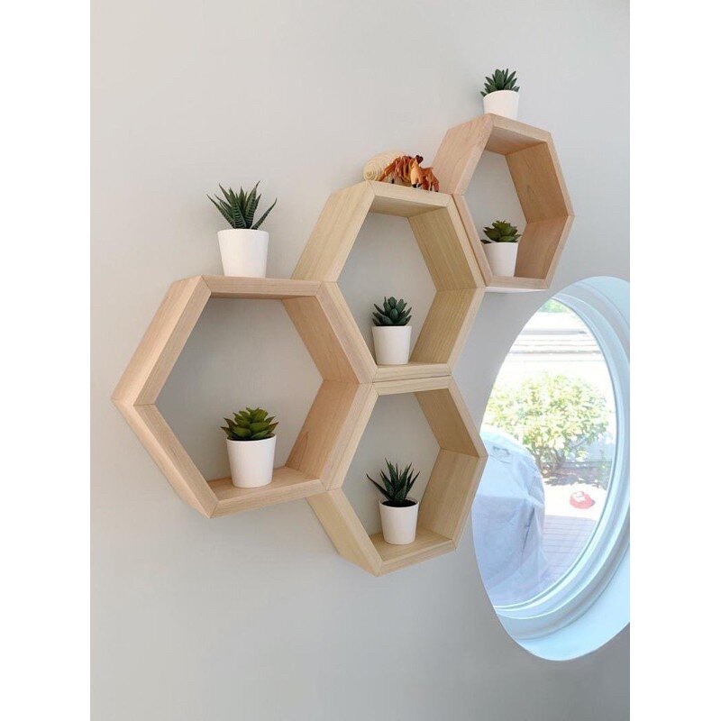 Kệ lục giác, kệ tổ ong treo tường chất liệu gỗ thông, có tặng kèm đinh vít - TD Teenshop