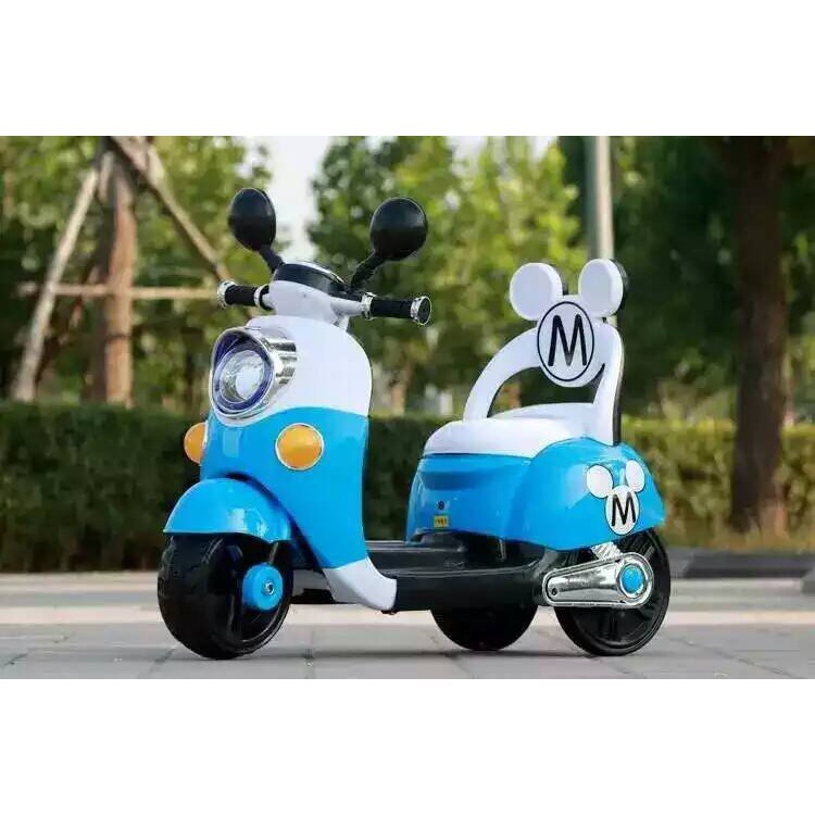 XE MÁY ĐIỆN VESPA MÀU XANH CÓ ĐÈN À NHẠC CHO BÉ YÊU