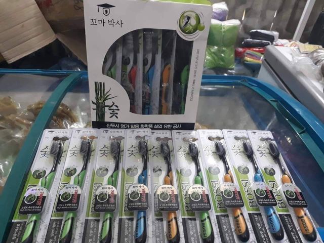 Bàn chải than tre cao cấp