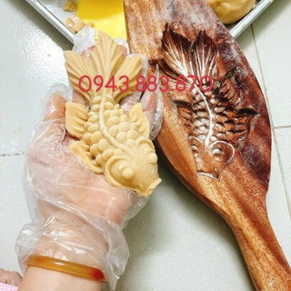 Khuôn bánh cá vàng bằng gỗ