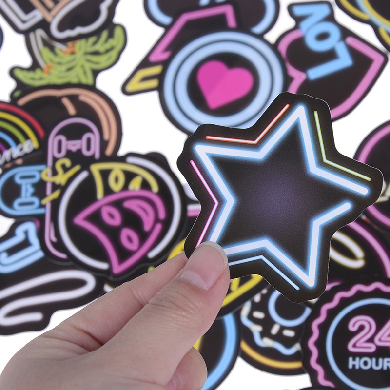 Set 100 Miếng Dán Phát Sáng Trang Trí Dễ Thương Độc Đáo