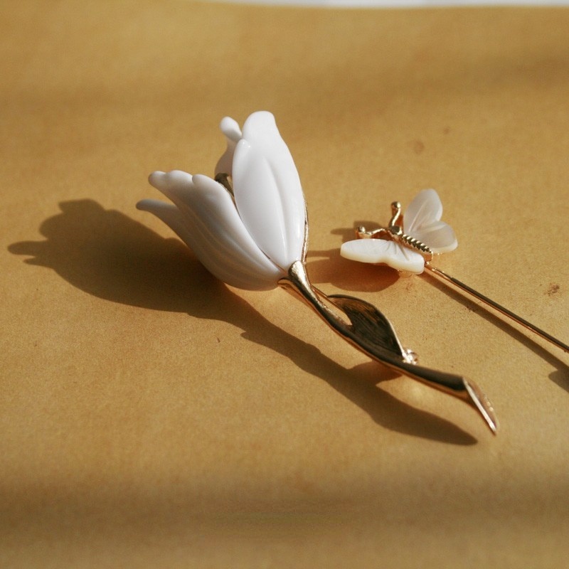 Trâm Cài Áo Hình Bướm / Hoa Tulip Bằng Vỏ Kim Loại Kiểu Vintage Thanh Lịch Thời Trang 2020 Cho Nữ