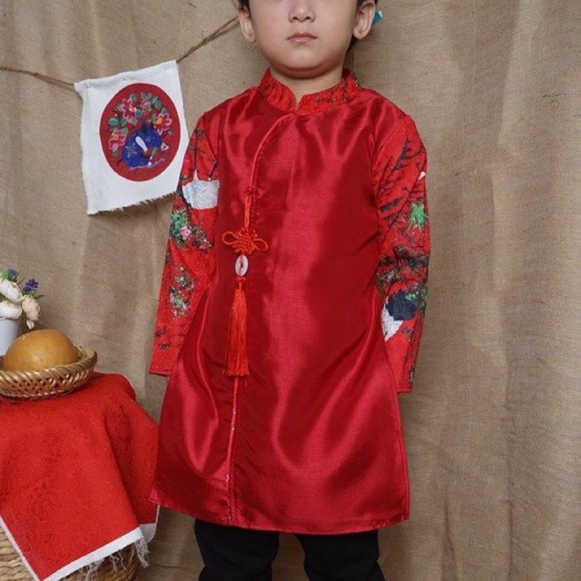 Áo dài gấm đính ngọc bội cho bé trai 1-8 tuổi