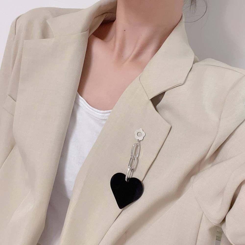 Trâm Cài Áo Hình Trái Tim Bằng Hợp Kim Phong Cách Hàn Quốc Dễ Phối Đồ Cho Nữ