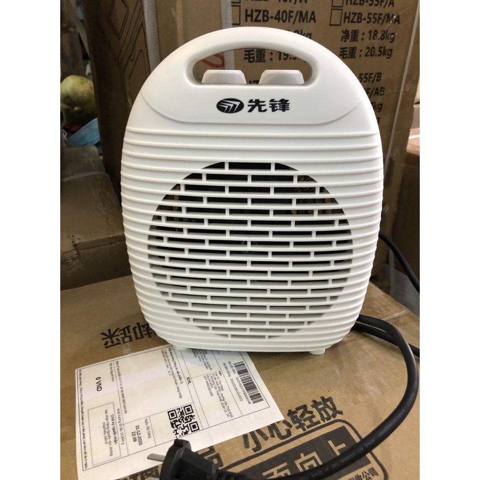 Máy sưởi gốm PTC 2000W thương hiệu Camel Con Lạc Đà - Quạt sưởi PTC 2 chiều có điều khiển từ xa tiện lợi