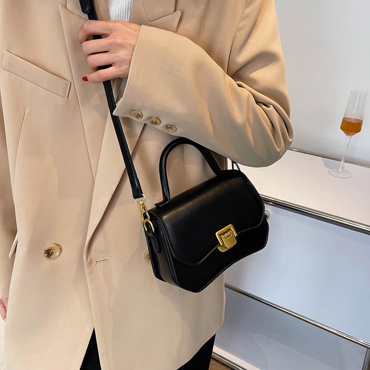 Túi xách đeo chéo nữ thời trang giá rẻ đẹp đi chơi phong cách hàn quốc dễ thương cute DC395