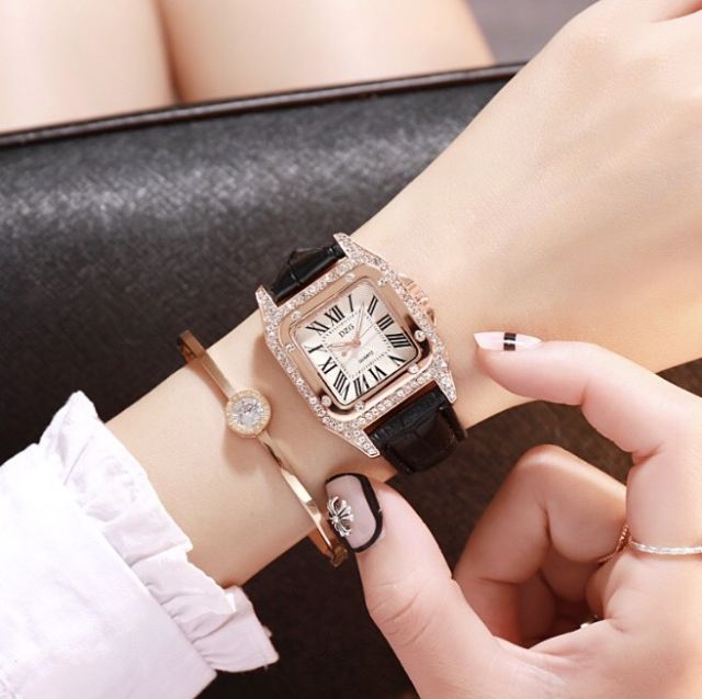 (Giá sỉ) Đồng Hồ Dây Da Mặt Vuông Đính Hột Nữ DZG