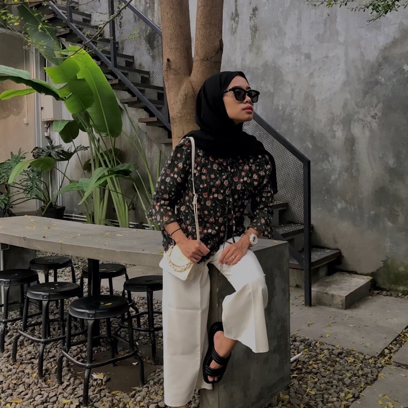 Màu Xanh Lá Cây Trên Cùng (Tiết Kiệm)