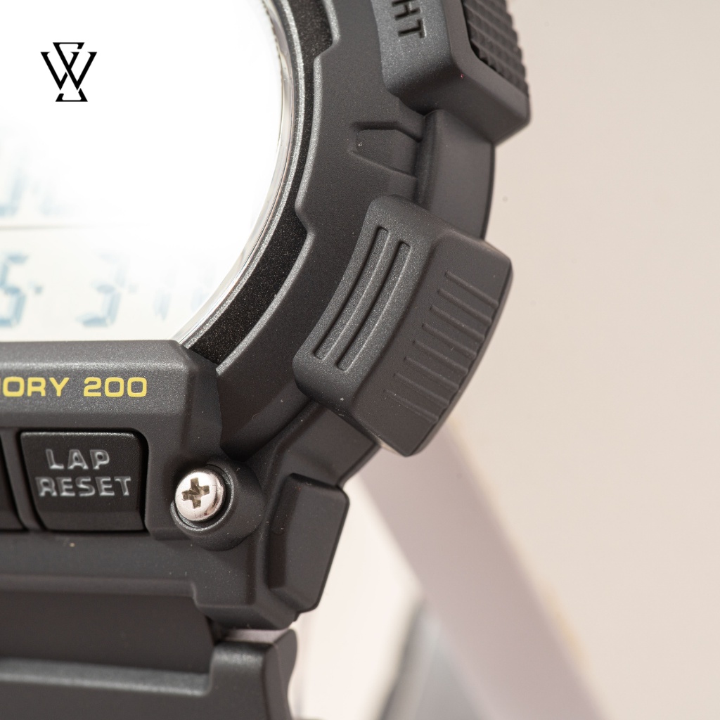 Đồng Hồ Điện Tử Nam Casio WATCHSTORE WS-2100H-8AVDF Thiết Kế Kính Nhựa 48mm, Độ Chịu Nước 10ATM, Vỏ Nhựa Cao Cấp