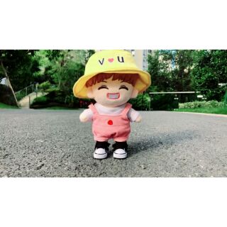 [Có sẵn]DOLL BTS V TAEHYUNG 20cm dòng takki có mông đào hàng fansite búp bê thần tượng