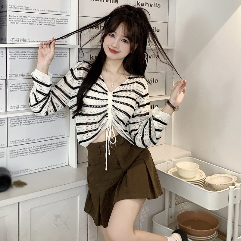 Áo Sơ Mi Tay Dài Cổ Chữ V Chống Nắng Phối Dây Rút Họa Tiết Kẻ Sọc Phong Cách Hàn Quốc