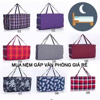 [RẺ BẤT NGỜ] Nệm Ngủ Văn Phòng Gấp Gọn Mẫu QUẢ DỨA( Nhiều Màu Giao Ngẫu Nhiên)-Nệm Du Lịch,Cắm Trại Tiện Lợi Size 60x1m8