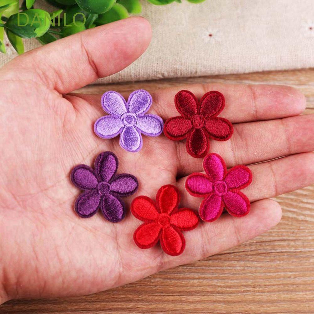 Set 10 Miếng Dán Ủi Trang Trí Quần Áo DIY Họa Tiết Thêu Xinh Xắn