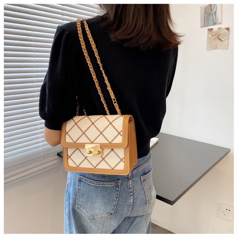 Túi Đeo Chéo Nữ, Túi Xách Da Vân Caro Khoá Bấm