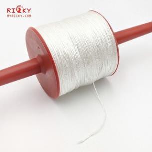 Tay nắm và dây thả diều dài 100m