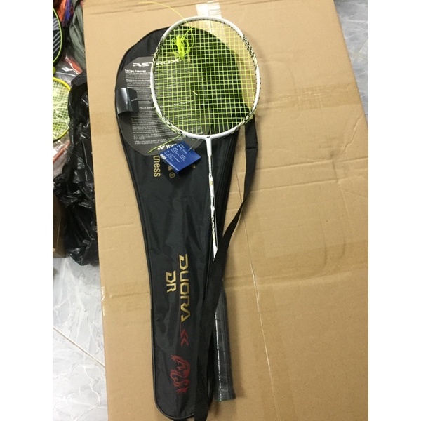 Vợt cầu lông yonex 100% carbon tặng kèm dây Đan vợt căng cước 1 lần tặng cuốn cán vợt