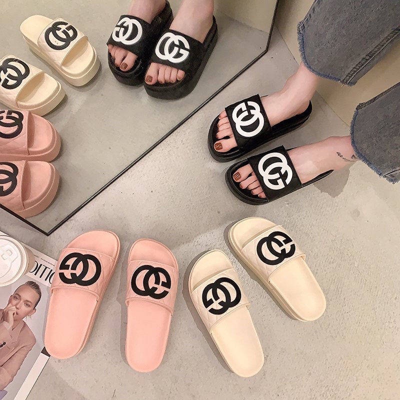 Đôi dép hoạt hình nhiều màu sắc đi trong nhà đế mềm chống trượt cho bé